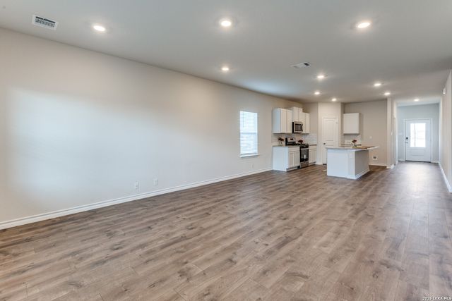 5015 Gully Way, San Antonio, TX 78266