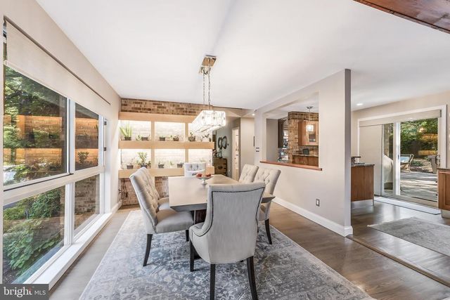 11211 WEDGE DR, Reston, VA 20190