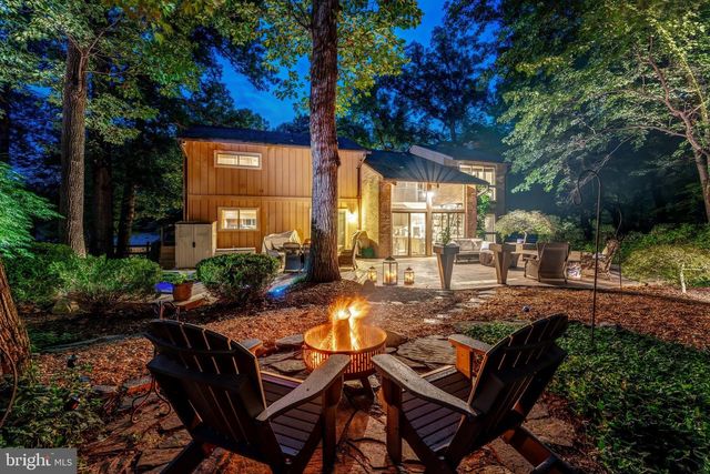 11211 WEDGE DR, Reston, VA 20190