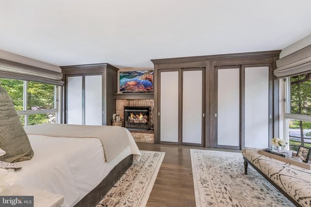11211 WEDGE DR, Reston, VA 20190