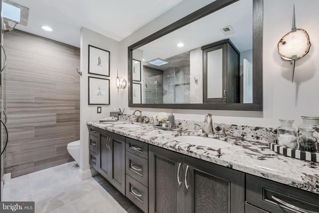 11211 WEDGE DR, Reston, VA 20190