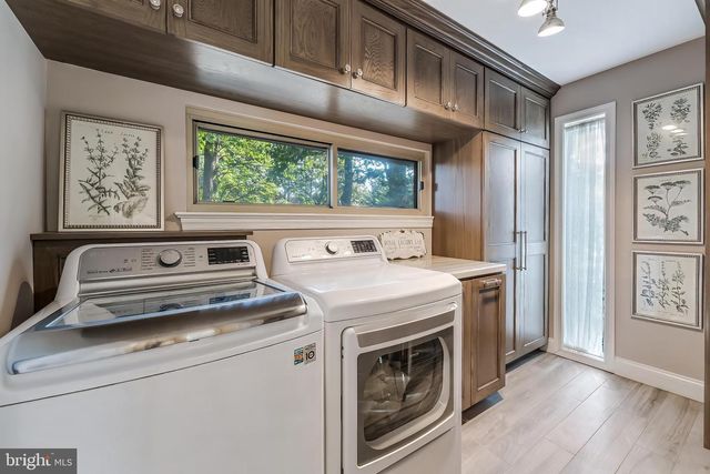 11211 WEDGE DR, Reston, VA 20190