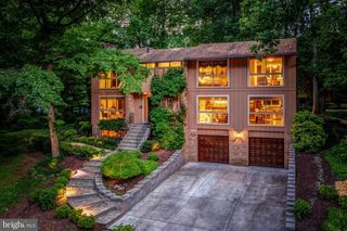 11211 WEDGE DR, Reston, VA 20190