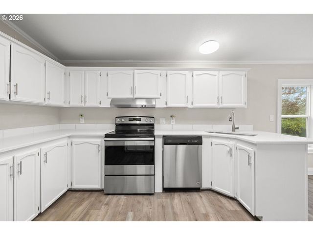 16000 Se POWELL Blvd 48, Portland, OR 97236