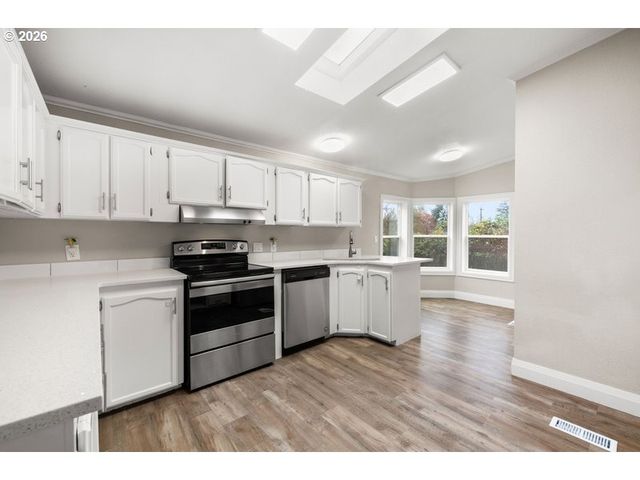 16000 Se POWELL Blvd 48, Portland, OR 97236