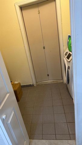 10241 Sleepy Brook Way, Boca Raton, FL 33428