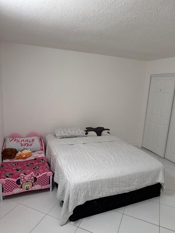 10241 Sleepy Brook Way, Boca Raton, FL 33428