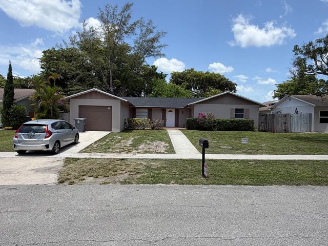 10241 Sleepy Brook Way, Boca Raton, FL 33428