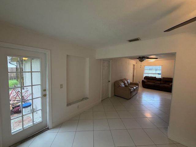 10241 Sleepy Brook Way, Boca Raton, FL 33428