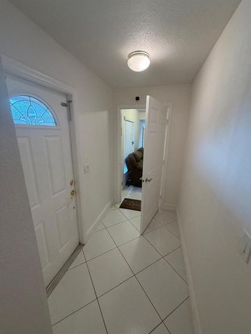 10241 Sleepy Brook Way, Boca Raton, FL 33428