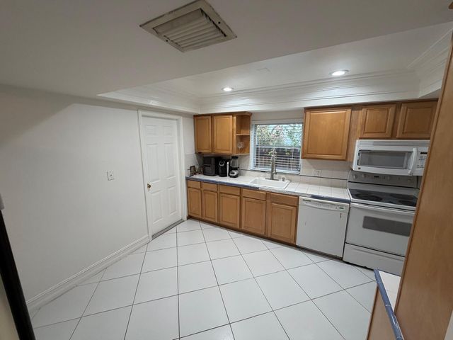 10241 Sleepy Brook Way, Boca Raton, FL 33428