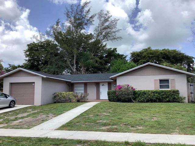 10241 Sleepy Brook Way, Boca Raton, FL 33428