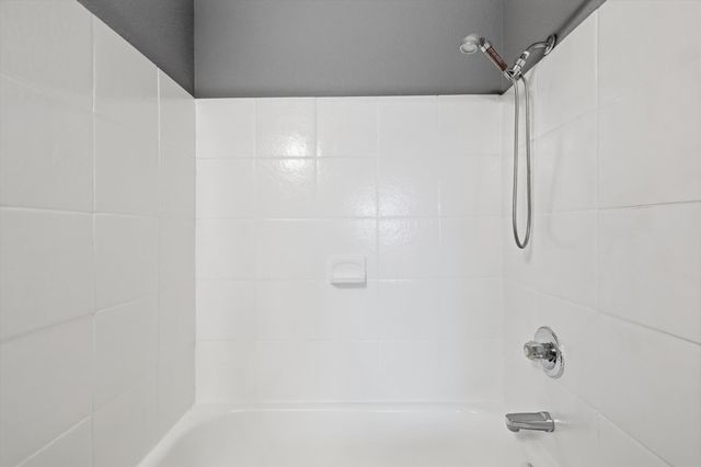 2900 NW 29 th Street, Fort Worth, TX 76106