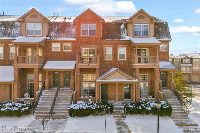 2778 Barclay Way, Ann Arbor, MI 48105