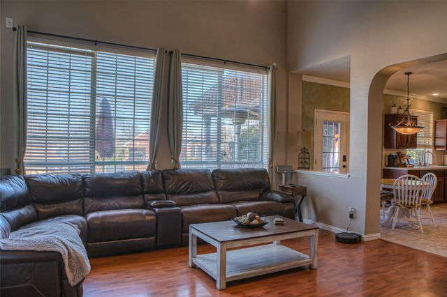 4633 Tanque Drive, Fort Worth, TX 76137