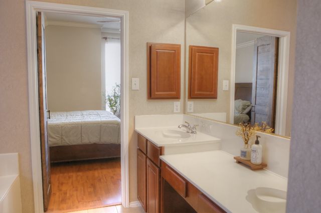 4633 Tanque Drive, Fort Worth, TX 76137