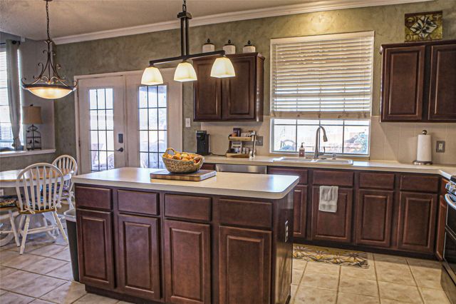 4633 Tanque Drive, Fort Worth, TX 76137