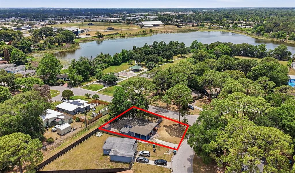 Image 18 of property listing at 1401 RADLEIGH PLACE, Orlando, FL 32808