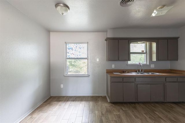 1500 McDonald Drive, Oklahoma City, OK 73130