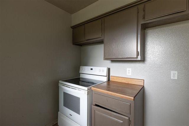 1500 McDonald Drive, Oklahoma City, OK 73130