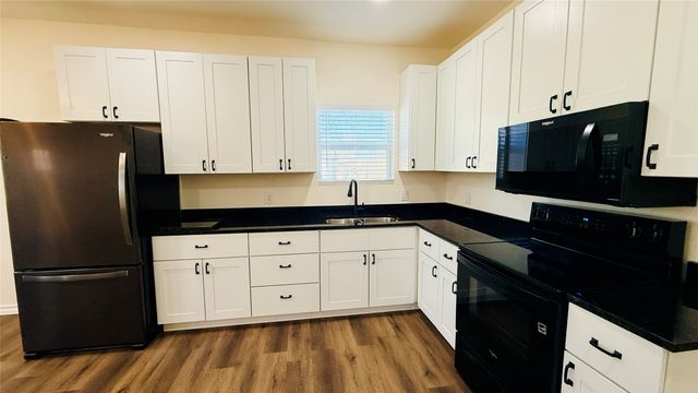 415 Colorado Avenue, Graham, TX 76450