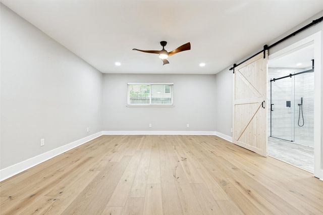10903 Holly Springs Drive, Houston, TX 77042