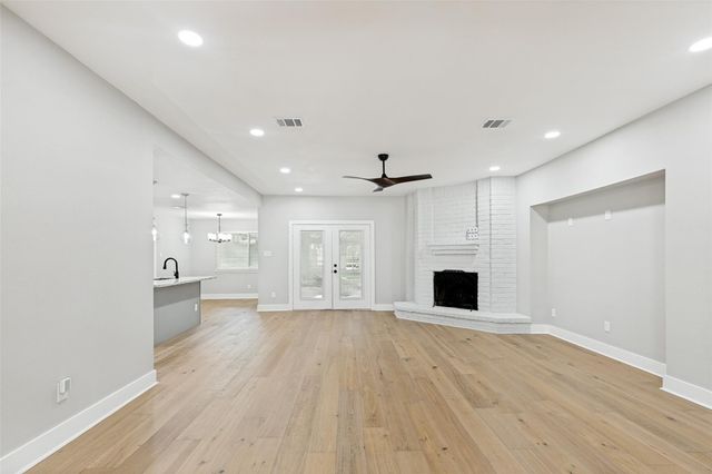 10903 Holly Springs Drive, Houston, TX 77042