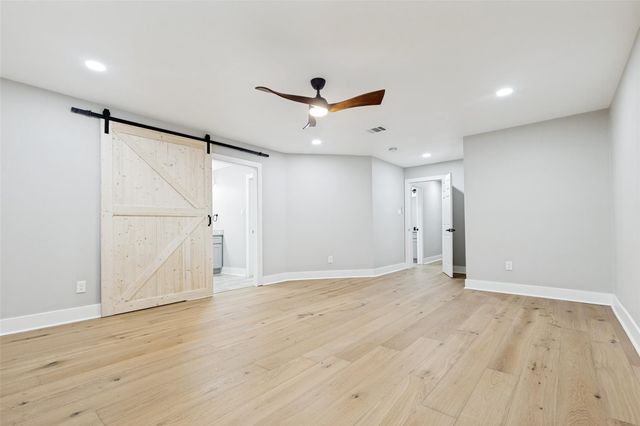 10903 Holly Springs Drive, Houston, TX 77042