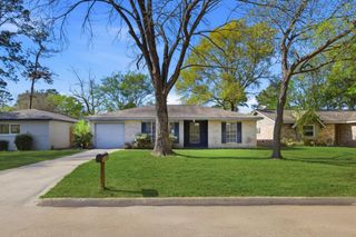 4438 Mccleester Drive, Spring, TX 77373