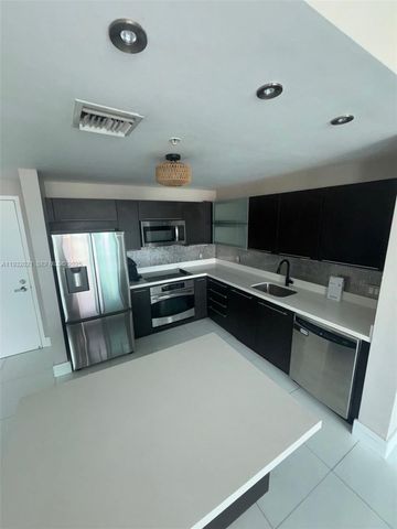 90 SW 3rd St 2207, Miami, FL 33130