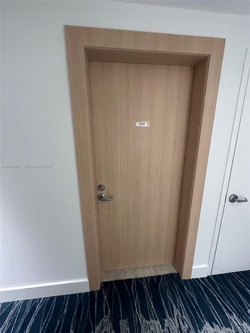 90 SW 3rd St 2207, Miami, FL 33130