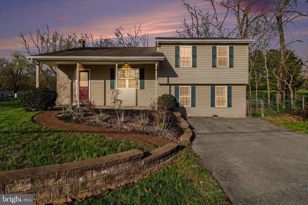 88 MCALLISTER CHURCH RD, Carlisle, PA 17015