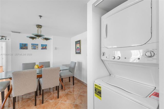 1621 Bay Rd 1202, Miami Beach, FL 33139