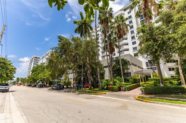 1621 Bay Rd 1202, Miami Beach, FL 33139