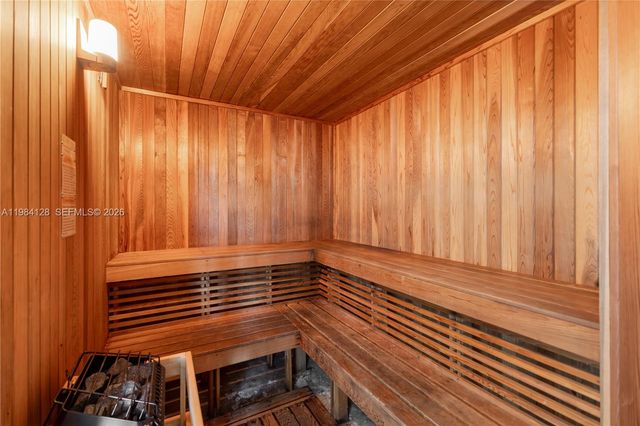 1621 Bay Rd 1202, Miami Beach, FL 33139