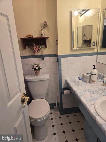 15150 CARTER RD N, Philadelphia, PA 19116