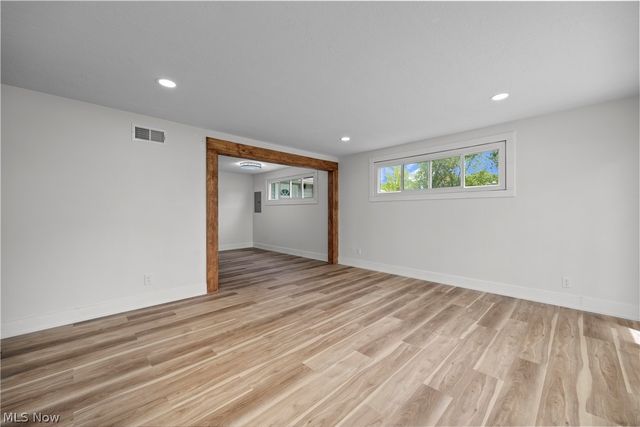 9868 Ridgewood Drive, Twinsburg, OH 44087