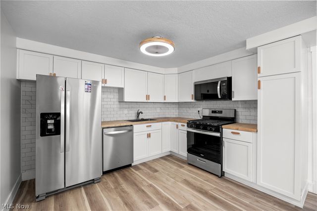 9868 Ridgewood Drive, Twinsburg, OH 44087