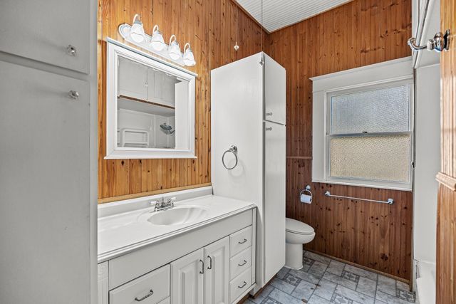 110 W Pecan ST, Hutto, TX 78634