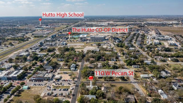 110 W Pecan ST, Hutto, TX 78634