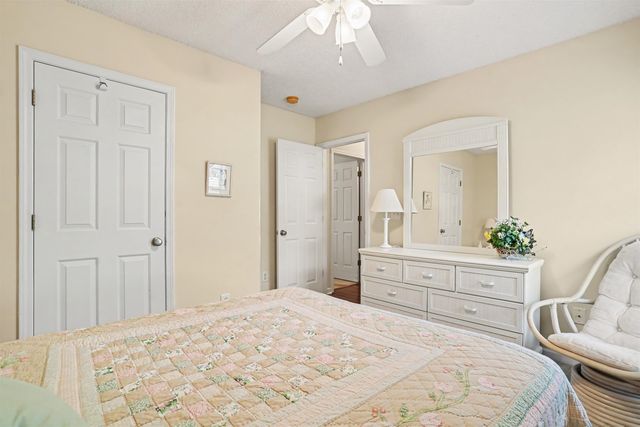 668 Wintercreeper Dr., Longs, SC 29568