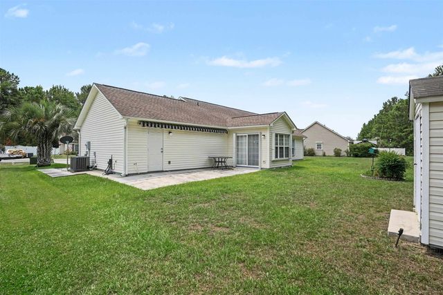 668 Wintercreeper Dr., Longs, SC 29568
