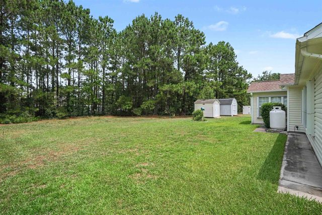 668 Wintercreeper Dr., Longs, SC 29568