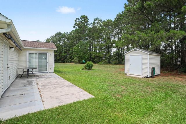 668 Wintercreeper Dr., Longs, SC 29568