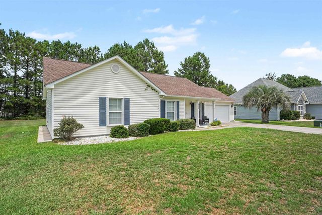 668 Wintercreeper Dr., Longs, SC 29568