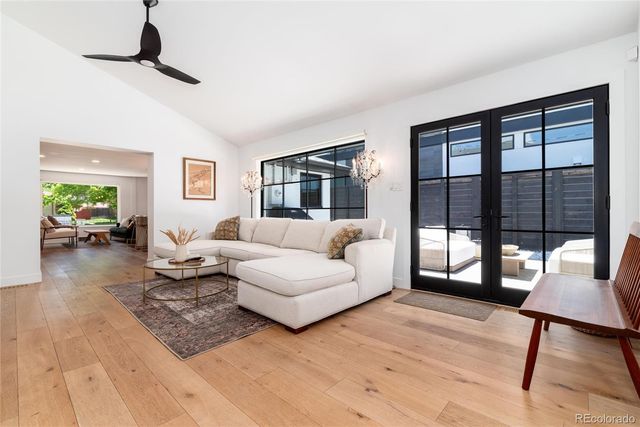 1065 S Monroe Street, Denver, CO 80209