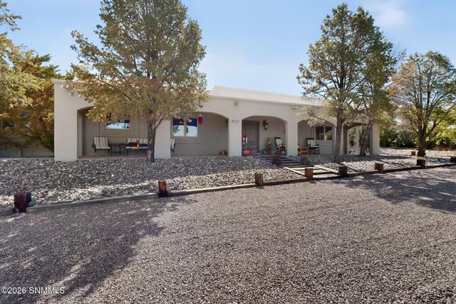 4537 Mockingbird Street, Las Cruces, NM 88011