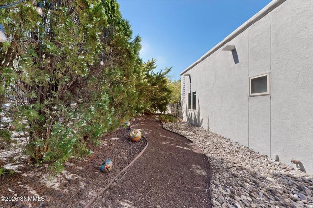 4537 Mockingbird Street, Las Cruces, NM 88011