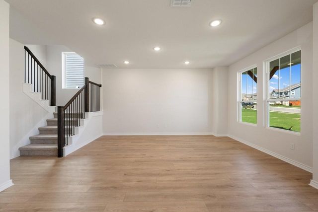304 Leeland DR, Liberty Hill, TX 78642