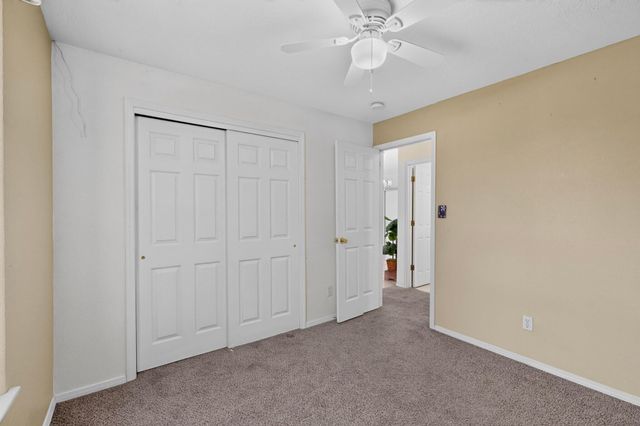 18 Timothy Court, Los Lunas, NM 87031